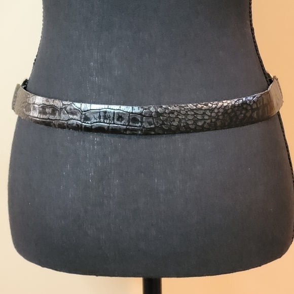 LIZ CLAIBORNE Genuine Leather Belt, Dark Grey with Silver Tone Hardware - Picture 5 of 16